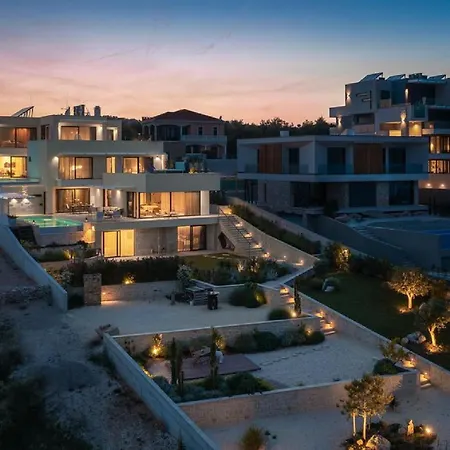 Magnificent Murter Royal 4 Bedrooms Sea Views & Private Pool * Jezera